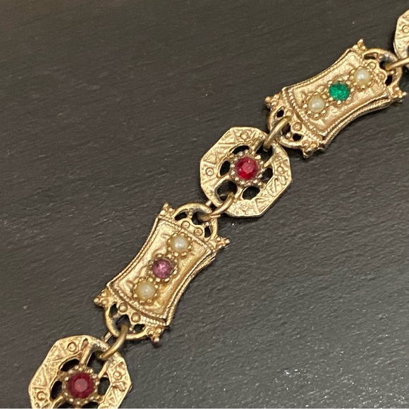 Vintage Unsigned Sarah Coventry Victorian Revival Gold-tone Link Bracelet - Picture 12 of 12